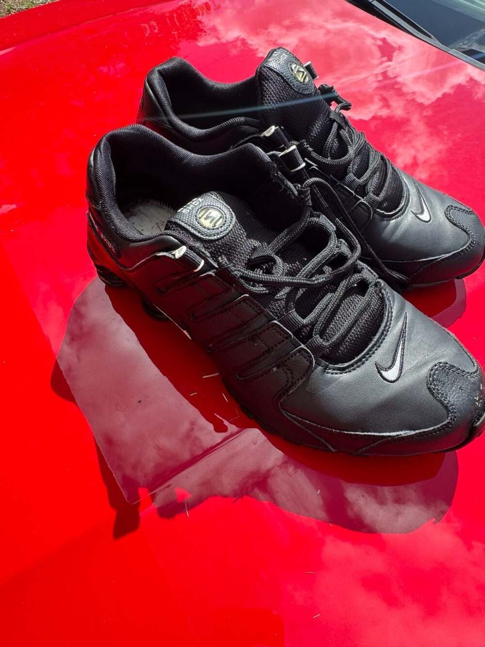 Nike Shox NZ Black Metallic Silver Sneakers size 9